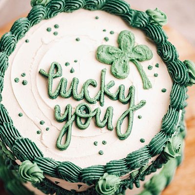 Vanilla Shamrock Cake 
