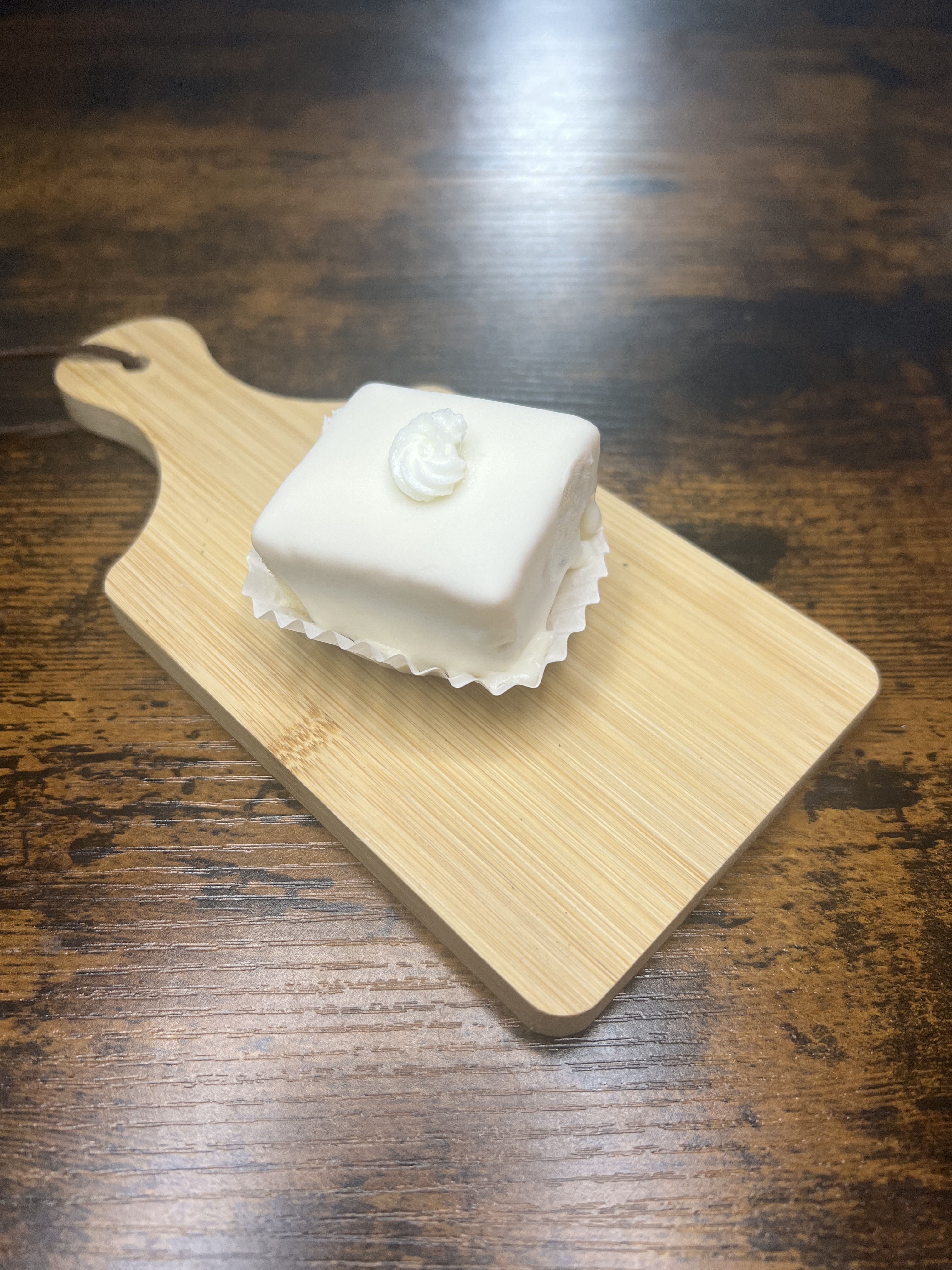 Petit Fours 