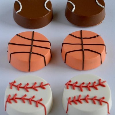 Oreo Pucks