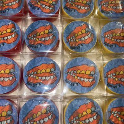 Personalized Edible Photo Print Chocolate Covered Oreos 