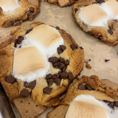 S’mores Jumbo Stuffed Cookie