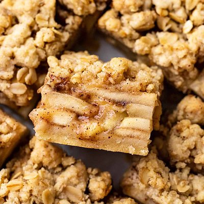 Whole Vegan Apple Pie Bars 
