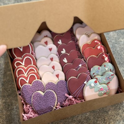 Love Dozen