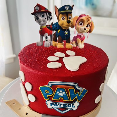 Cake 6 inches, 2 layer (Round) (6”x4”) (12-15 people)