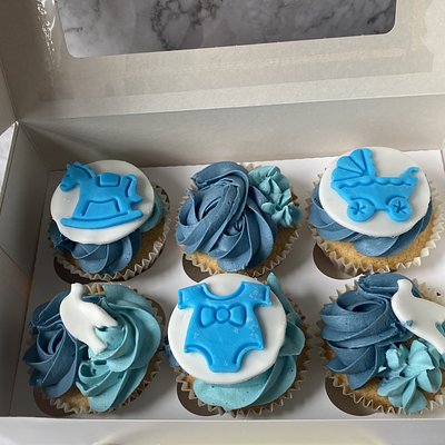 Signature Cupcakes Box Of 12
