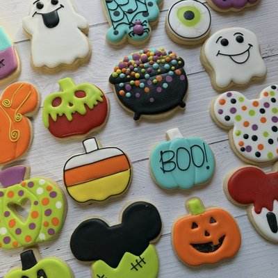 Assorted Halloween Dozen