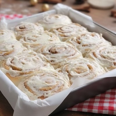 Signature Cinnamon Rolls (Dozen)