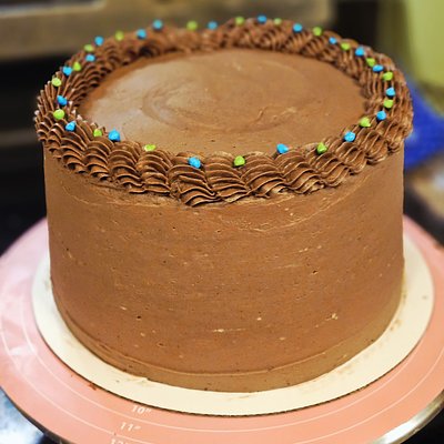 8" Chocolate Fudge Cake 
