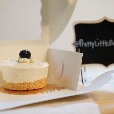 Vanilla Bean Cheesecake 