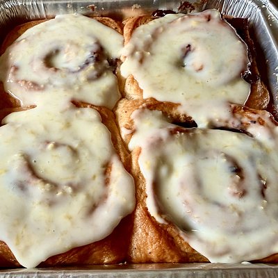 Blueberry Cinnamon Roll w/ Lemon Icing (4-Pack)