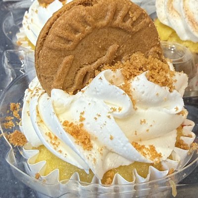 Biscoff Cookie Butter Cupcakes (filled) 