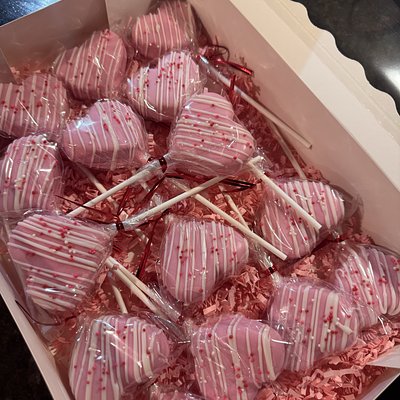 Custom Cake Pops
