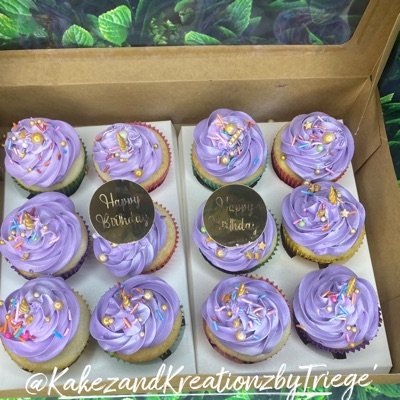 12 Cupcakes Basic 