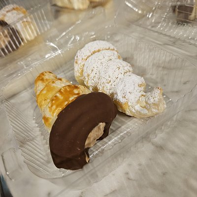 Vanilla/chocolate pastry 