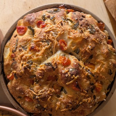 Tomato Basil Parmesan Focaccia 