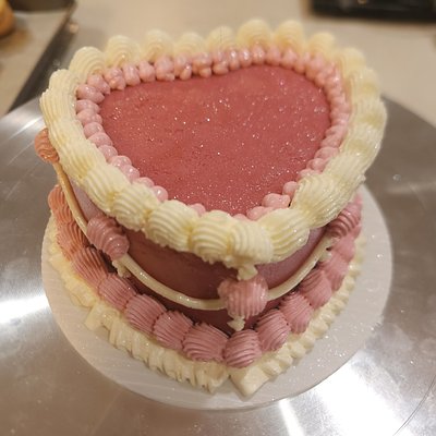4in Mini Heart Cake
