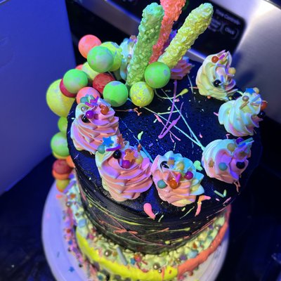 2 Tier Basic Cake