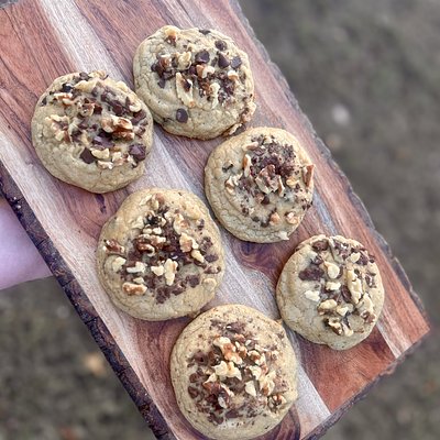 Chocolate Chip Walnut Browned Butter Cookies