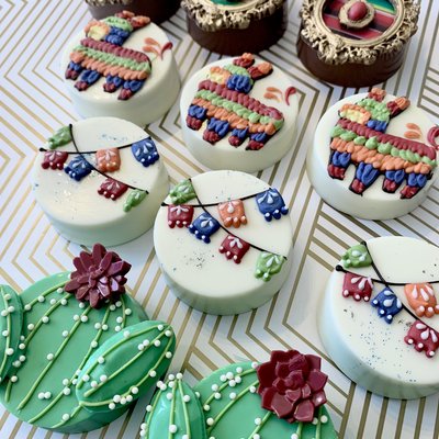 SPECIALTY THEME- Coated Oreos/12pc