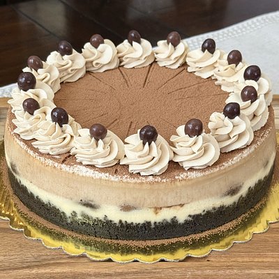 10” Tiramisu Cheesecake 