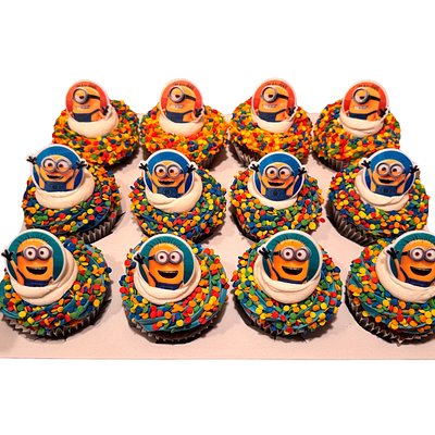 Minions 1 Dozen Cupcakes + Filling 