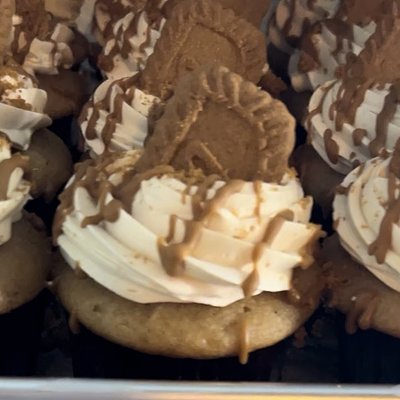 Cookie Butter Cupcakes, 1/2 Dozen 