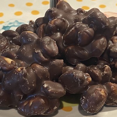 Peanut Clusters
