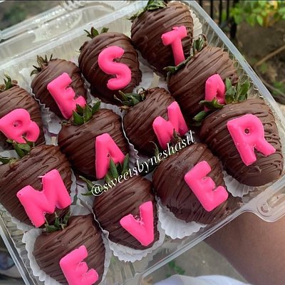 Best Mom/mama Ever Berries With Milk Or White Chocolate Berries 