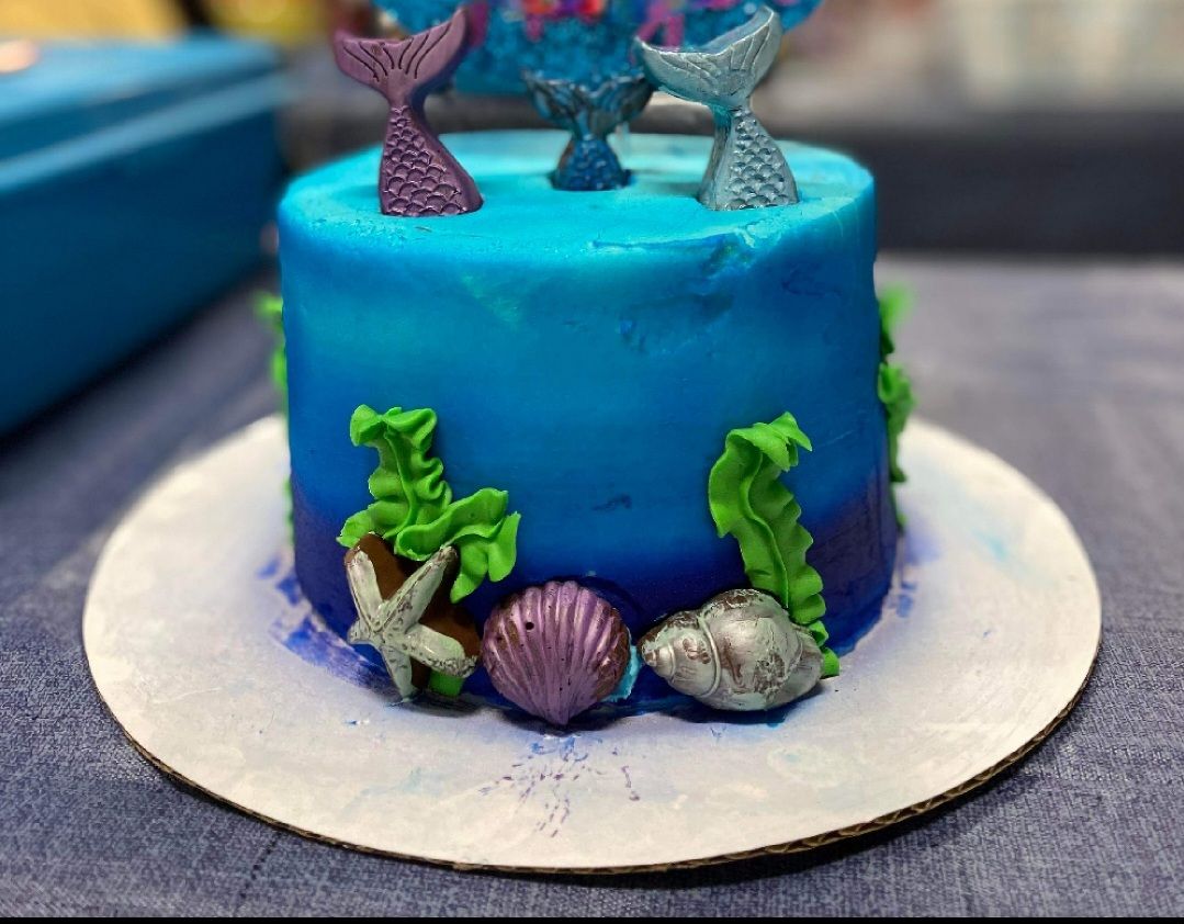 6" 3 Layer Cake