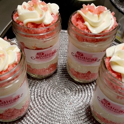 Strawberry 🍓 Cake Jars