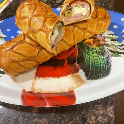 Pan de Jamón con Queso Crema