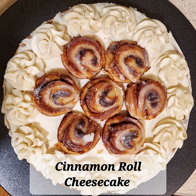 Cinnamon Roll Cheesecake