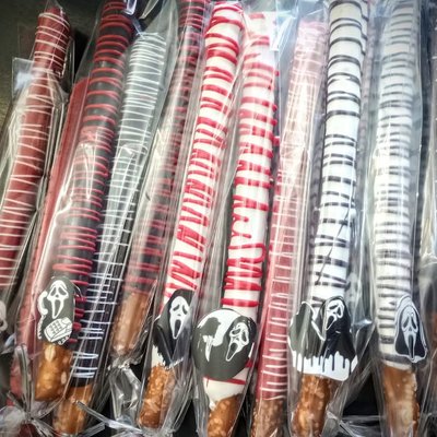 Chocolate Covered Pretzels 