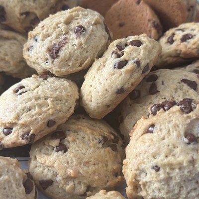 Sourdough Discard Chocolate Chip Cookies (12 Count)