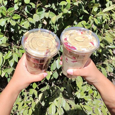 Strawberry Dubai Cup