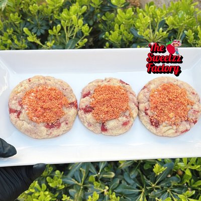 Cheesecake Strawberry Crunch *Not Available For Shipping*