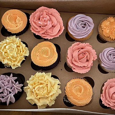 Double Dozen (24) Cupcakes 