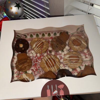 Cookies ( 1 Dozen ) Two Flavors!!