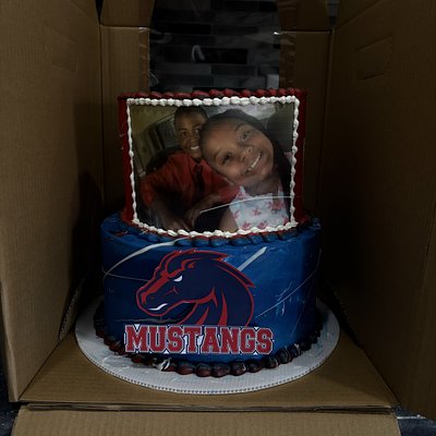 8 & 10 Inch Tiered Cake  (Up to 60 Servings) 
