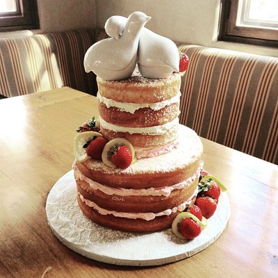 'Fully NAKED Style' Cake