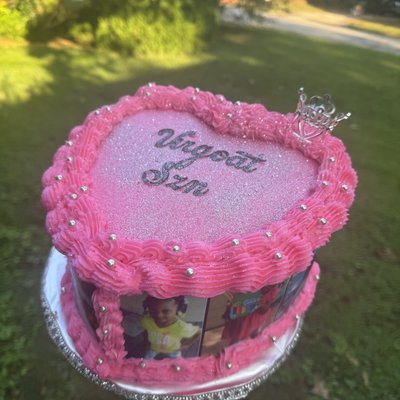 8 Inch Heart Cake