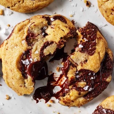 Standard Chocolate Chip (Dozen)