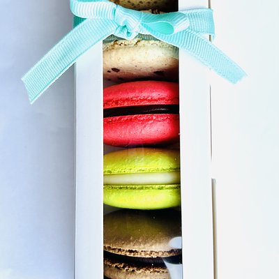 Macaron Box (6 pcs) – Assorted Flavors