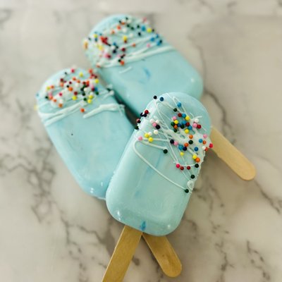 Cakesicles 