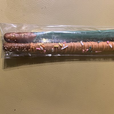 Chocolate Covered Pretzels 