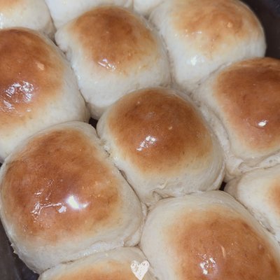 Dinner Rolls (dozen) 