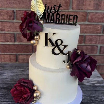  Custom Wedding Cake 