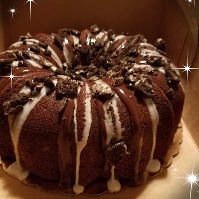10" Brownie Oreo Bundt 