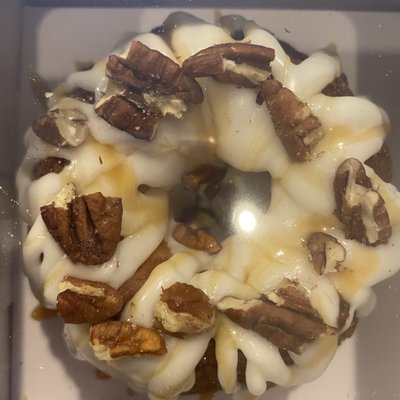 Mini Butter Pecan Bundt Cake 