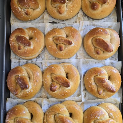 Soft Sourdough Pretzels